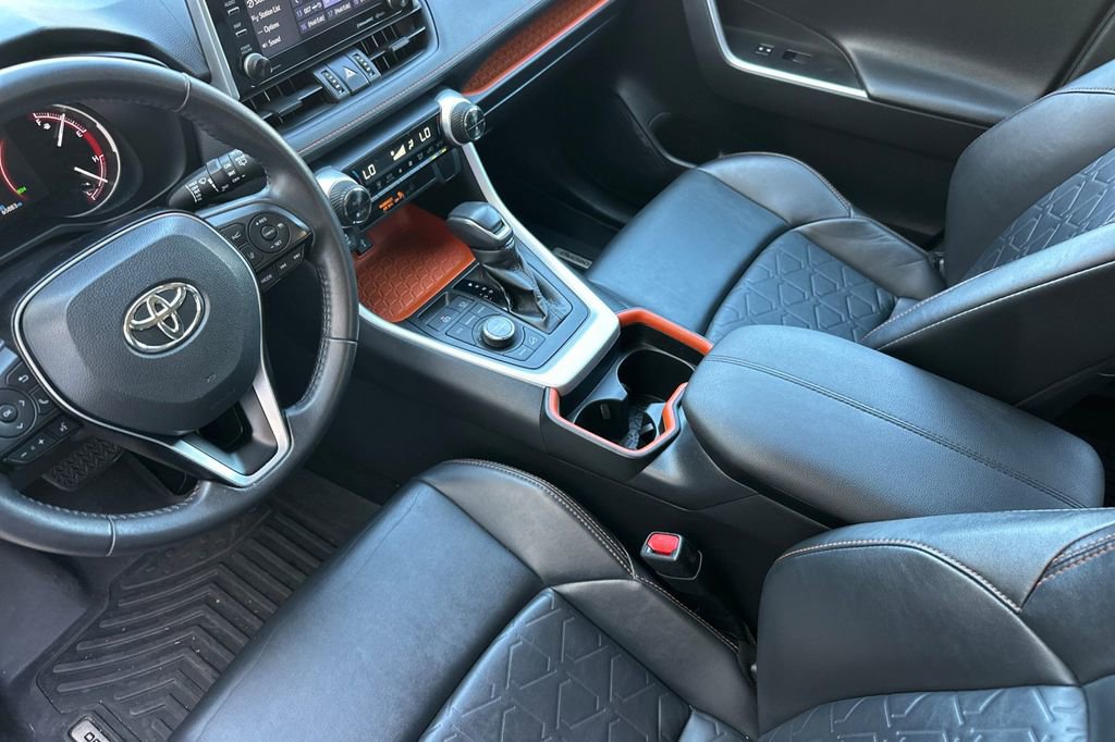 Used 2020 Toyota RAV4 Adventure AWD/4WD image 9