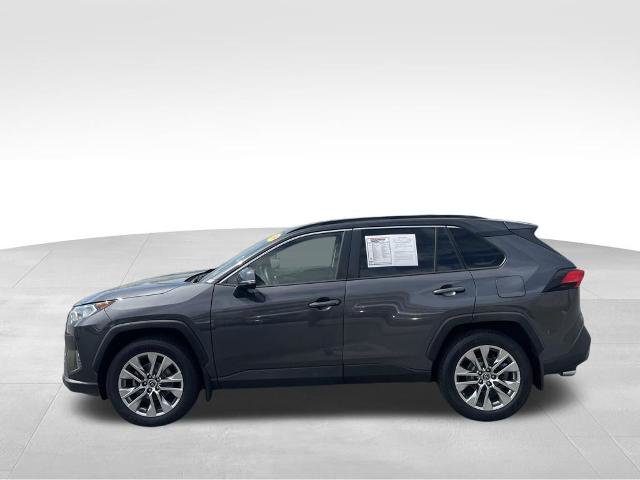 Used 2019 Toyota RAV4 XLE Premium w/ Cold Weather Package AWD/4WD image 6