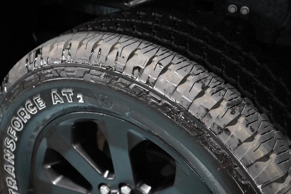 Used 2025 RAM 2500 Laramie AWD/4WD image 34