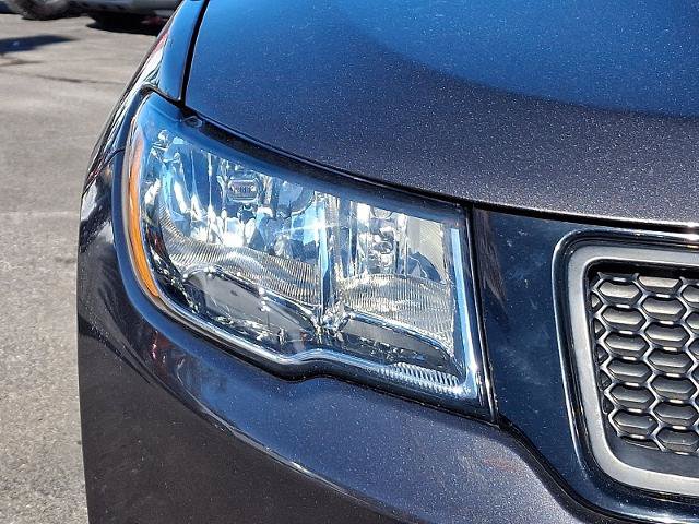 Used 2020 Jeep Compass Latitude w/ Cold Weather Group AWD/4WD image 10