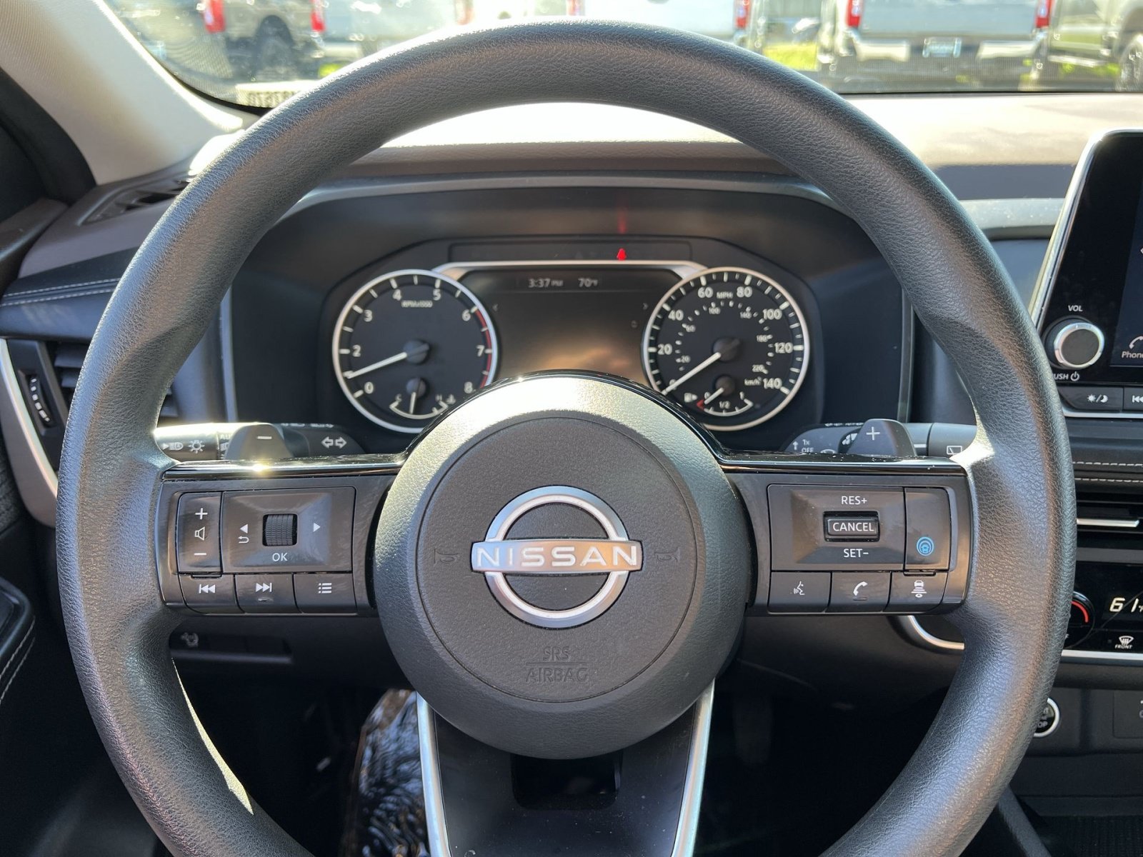 Used 2023 Nissan Rogue SV AWD/4WD image 16