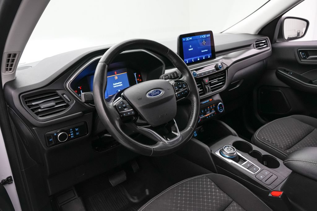 Certified 2023 Ford Escape Active AWD/4WD image 12