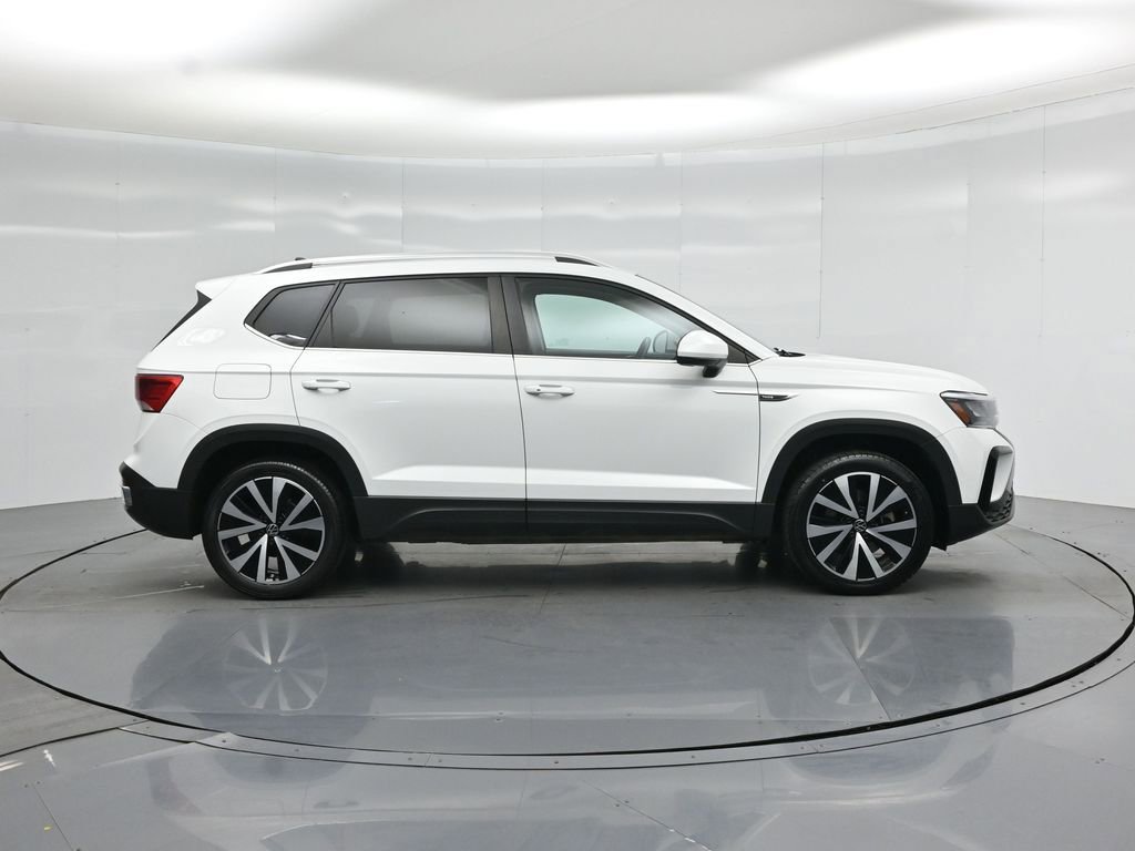 Used 2022 Volkswagen Taos SE FWD image 22