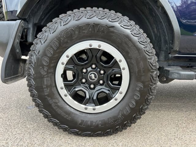 Certified 2021 Ford Bronco Outer Banks w/ Sasquatch Package AWD/4WD image 14
