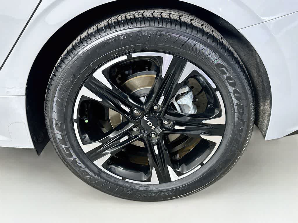Used 2024 Kia K5 GT-Line w/ GT-Line Premium Package FWD image 8