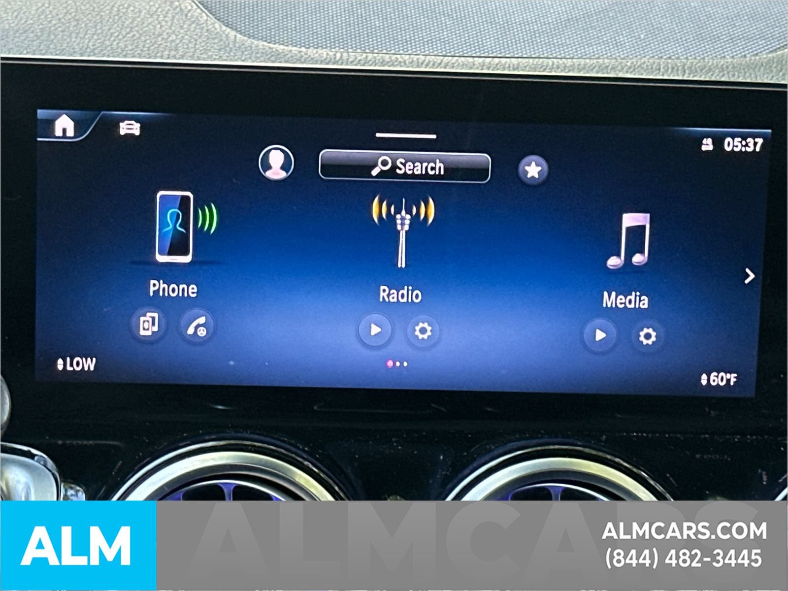 Used 2025 Mercedes-Benz GLB 250 image 33