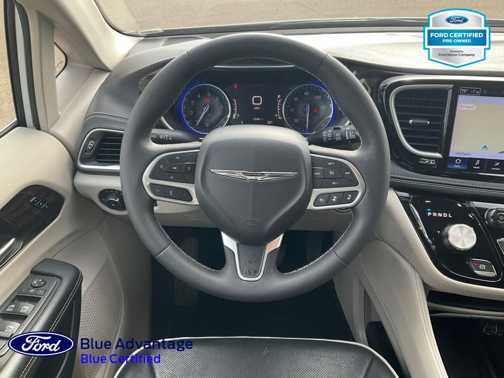 Used 2024 Chrysler Pacifica Limited image 7