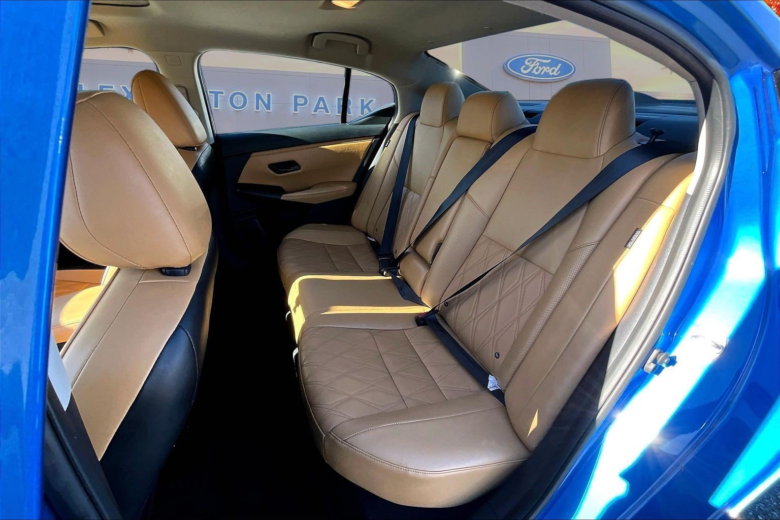 Used 2025 Nissan Sentra SV w/ SV Premium Package FWD image 22