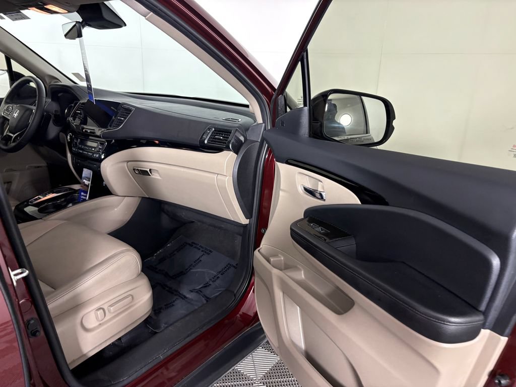Used 2022 Honda Pilot Touring image 39