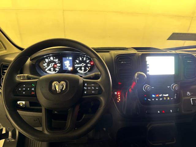 Used 2025 RAM ProMaster 2500 w/ Convenience Group FWD image 8