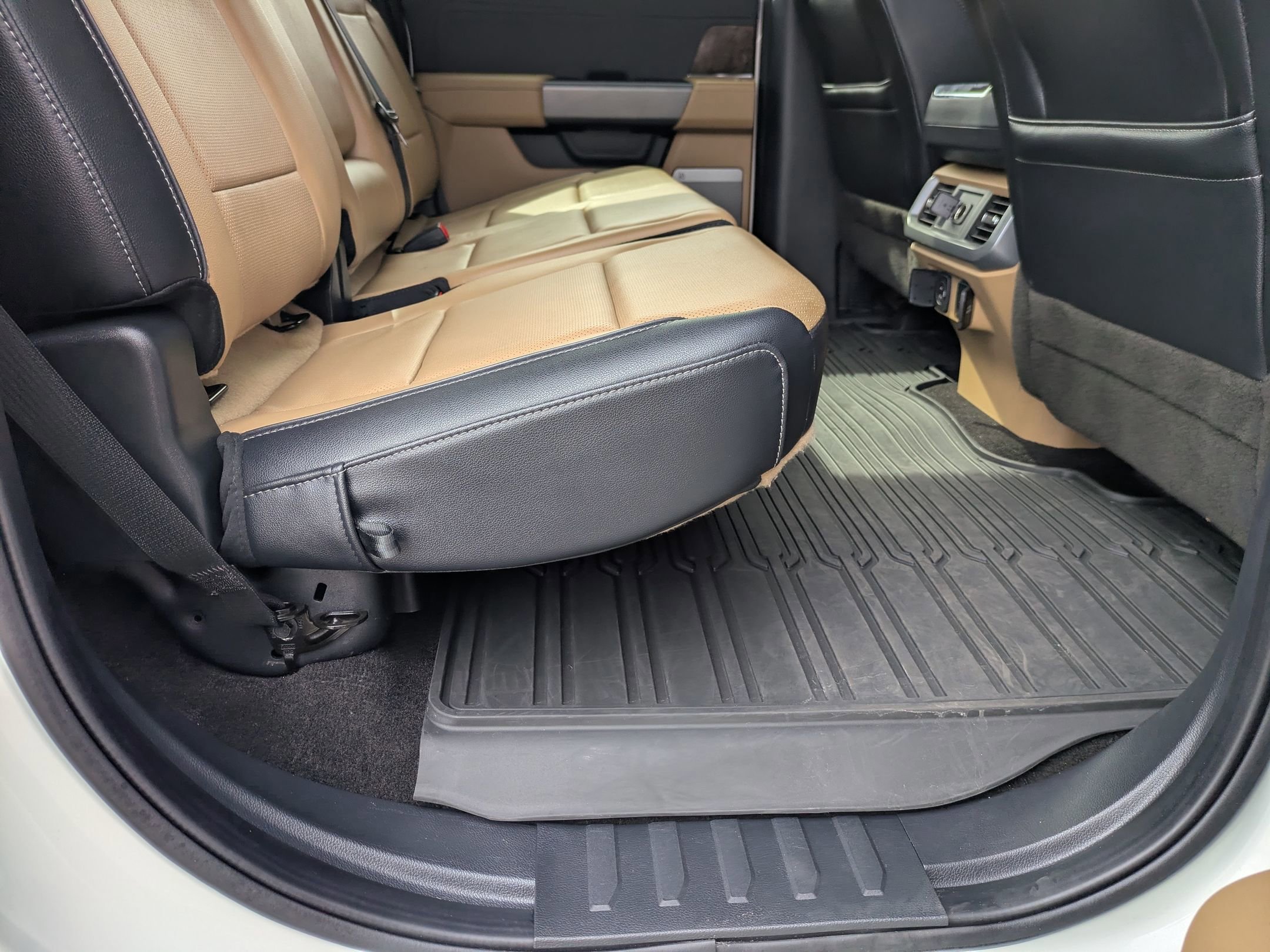 Certified 2022 Ford F150 Lariat image 36