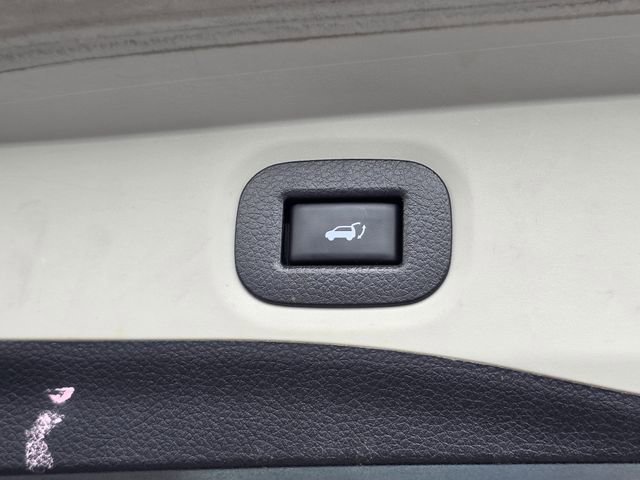 Used 2019 Nissan Rogue SV FWD image 27