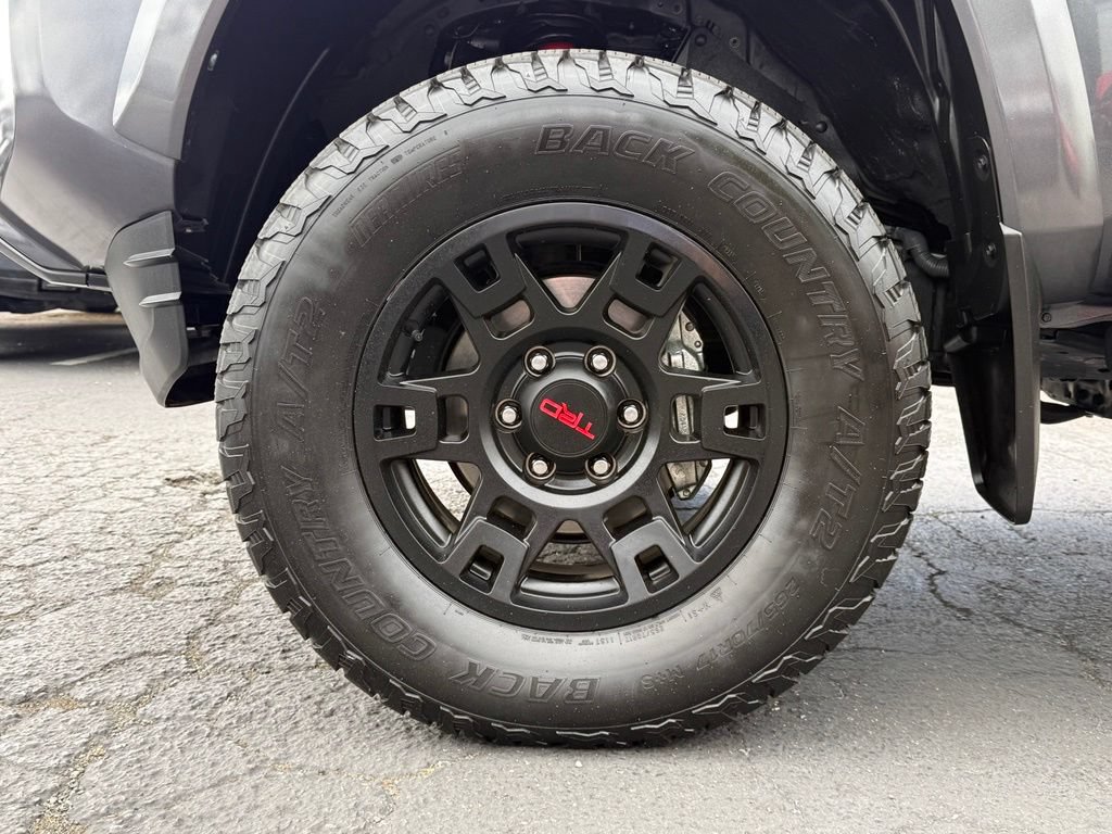 Used 2022 Toyota Tacoma TRD Sport w/ TRD Premium Sport Package AWD/4WD image 29