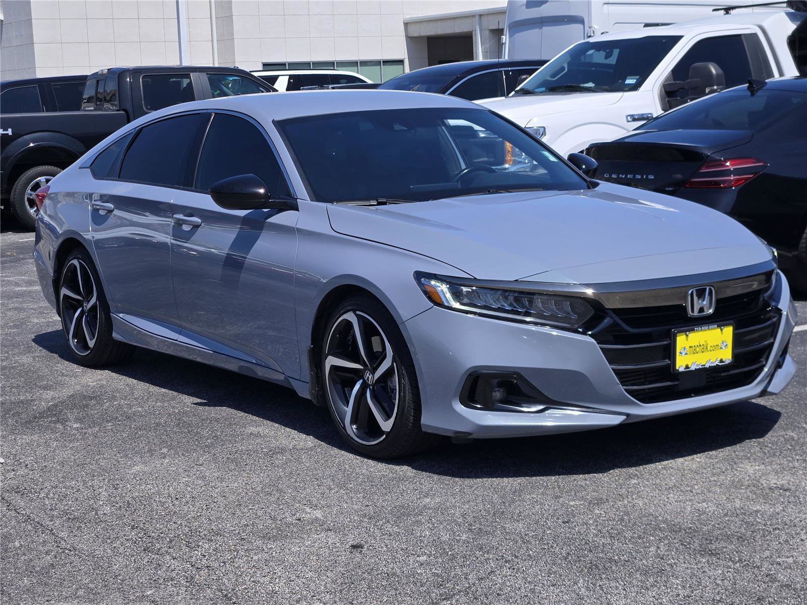 Used 2022 Honda Accord Sport image 3