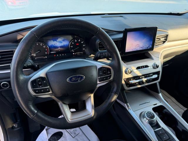 Certified 2024 Ford Explorer XLT w/ Equipment Group 202A AWD/4WD image 14