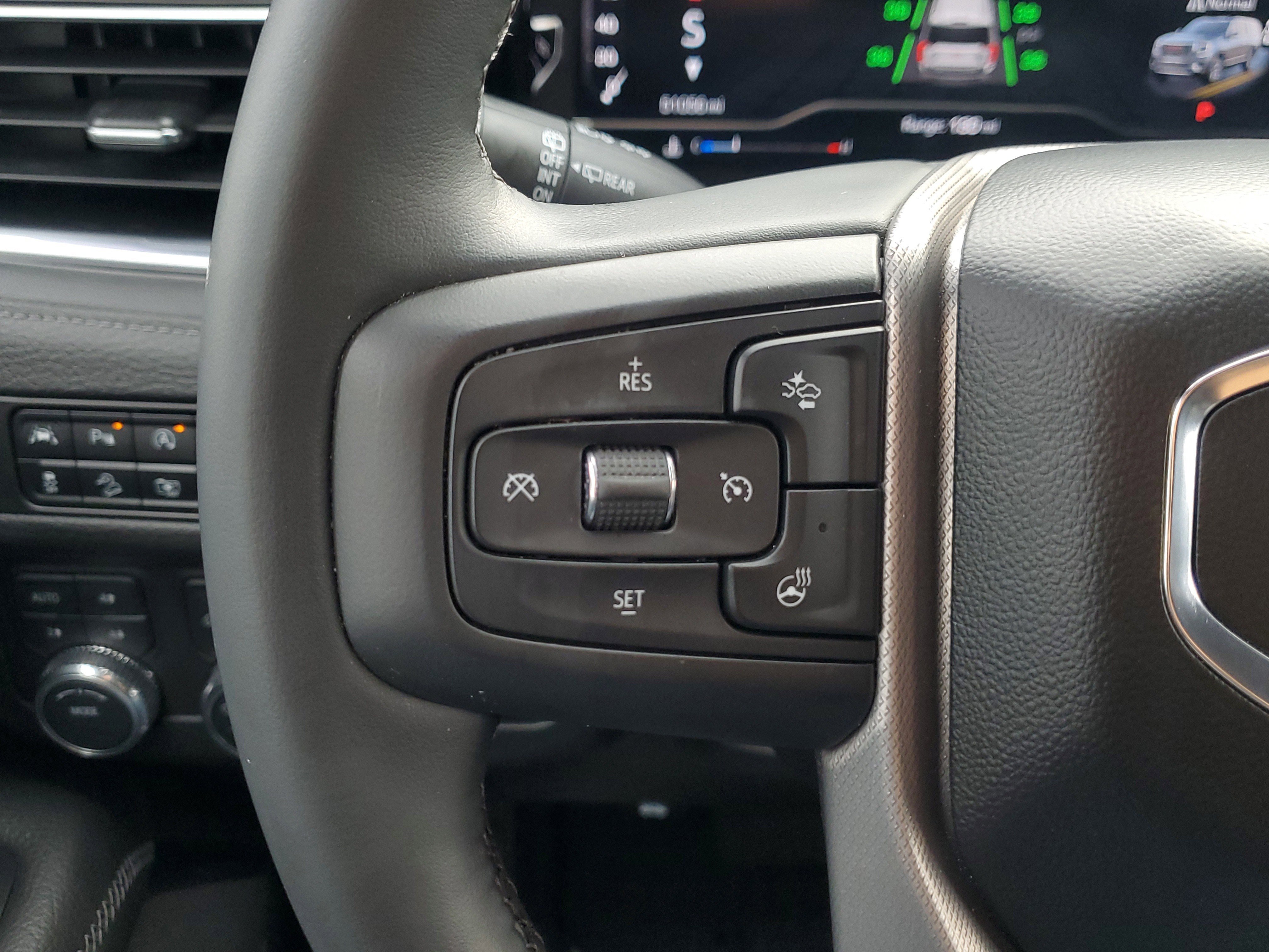 Used 2023 GMC Yukon XL Denali image 26