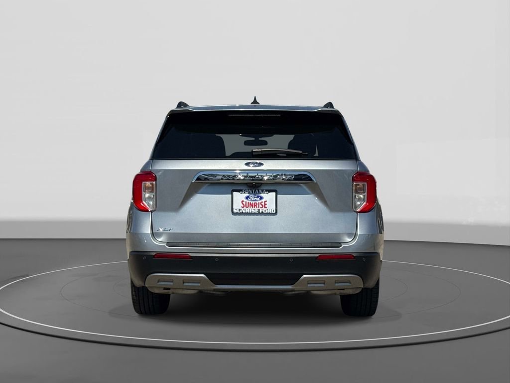 Certified 2023 Ford Explorer XLT w/ Equipment Group 202A image 3