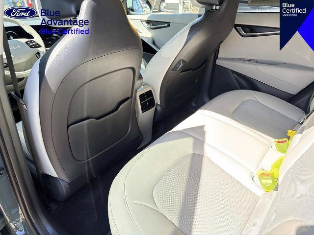 Used 2023 Kia Niro Wind FWD image 12
