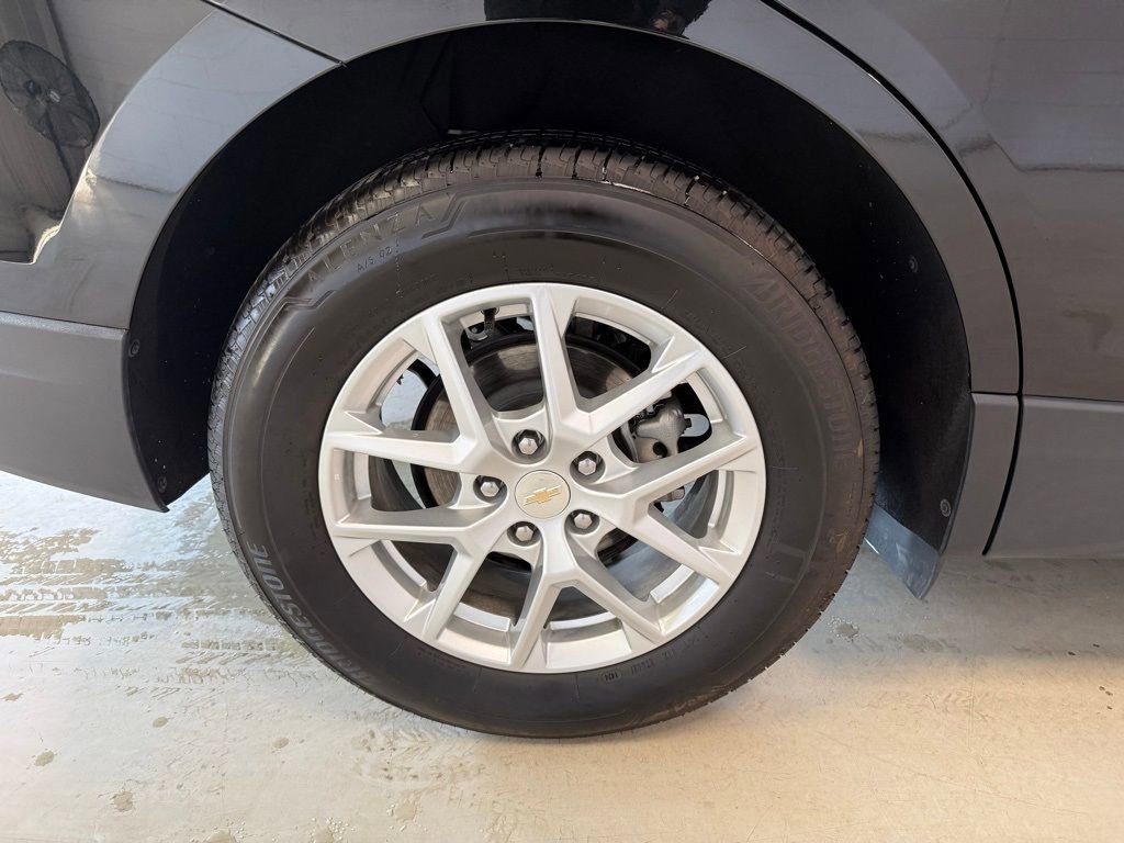 Used 2024 Chevrolet Equinox LT image 29