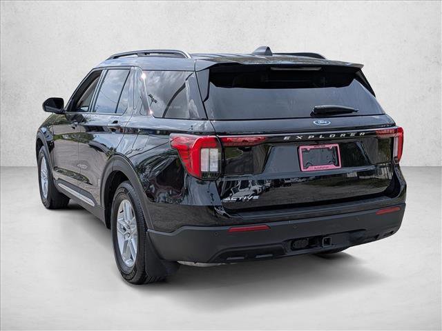 Certified 2025 Ford Explorer Active RWD image 7