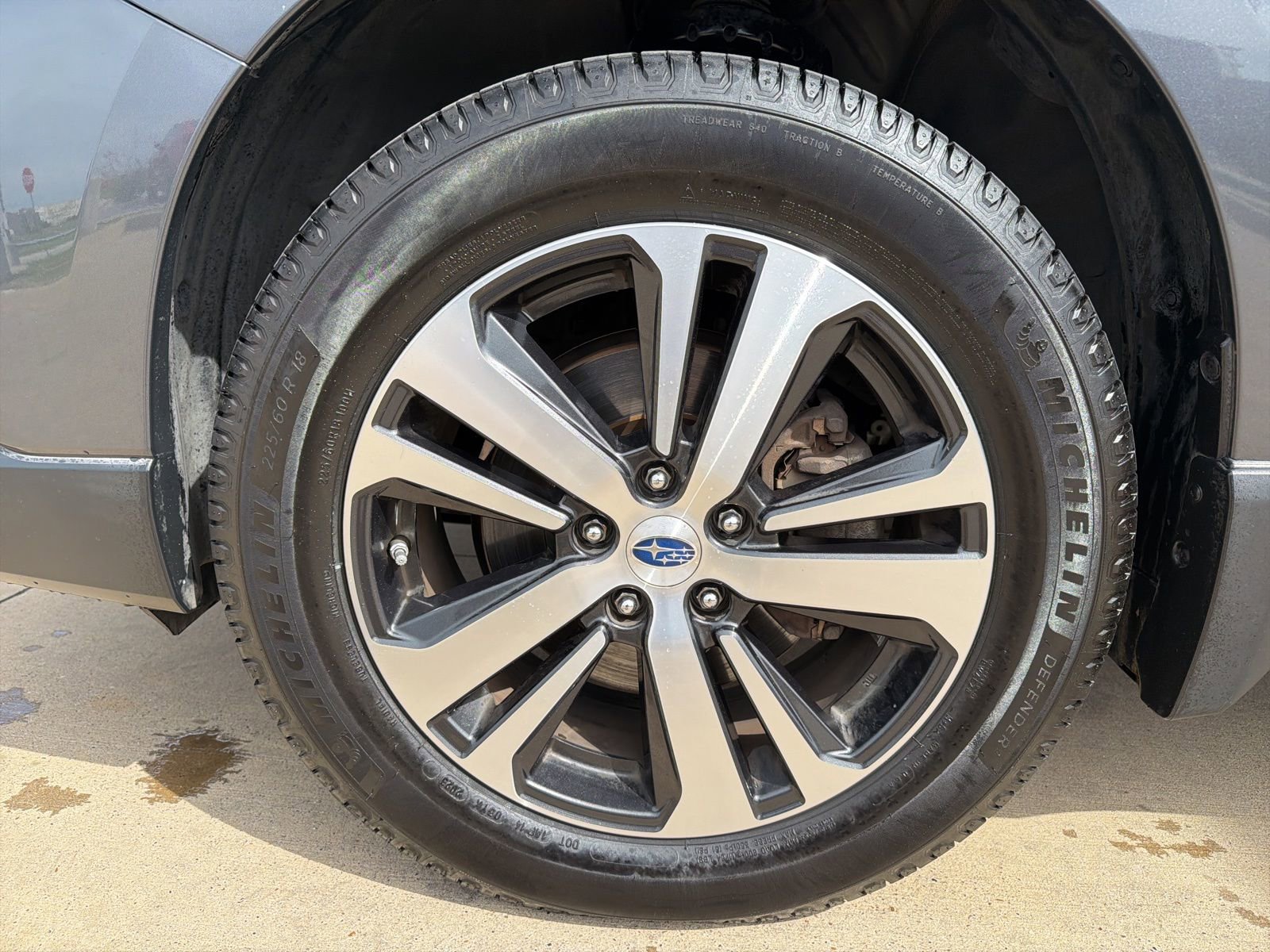 Used 2018 Subaru Outback 2.5i Limited AWD/4WD image 9