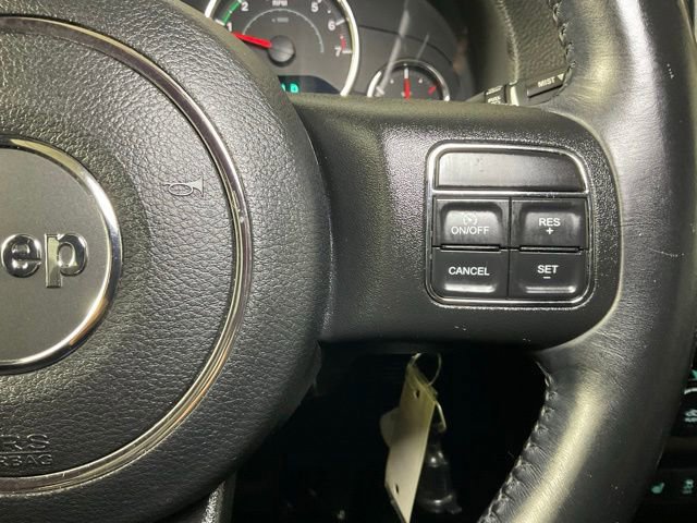 Used 2018 Jeep Wrangler Unlimited Sahara w/ Connectivity Group image 23