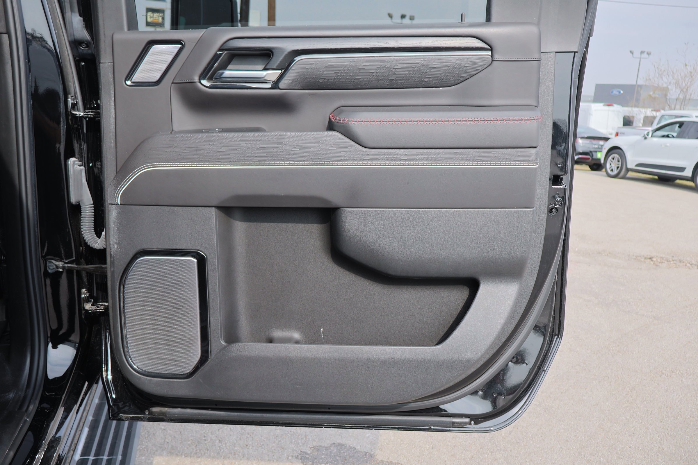 Used 2024 GMC Sierra 2500 AT4X image 48