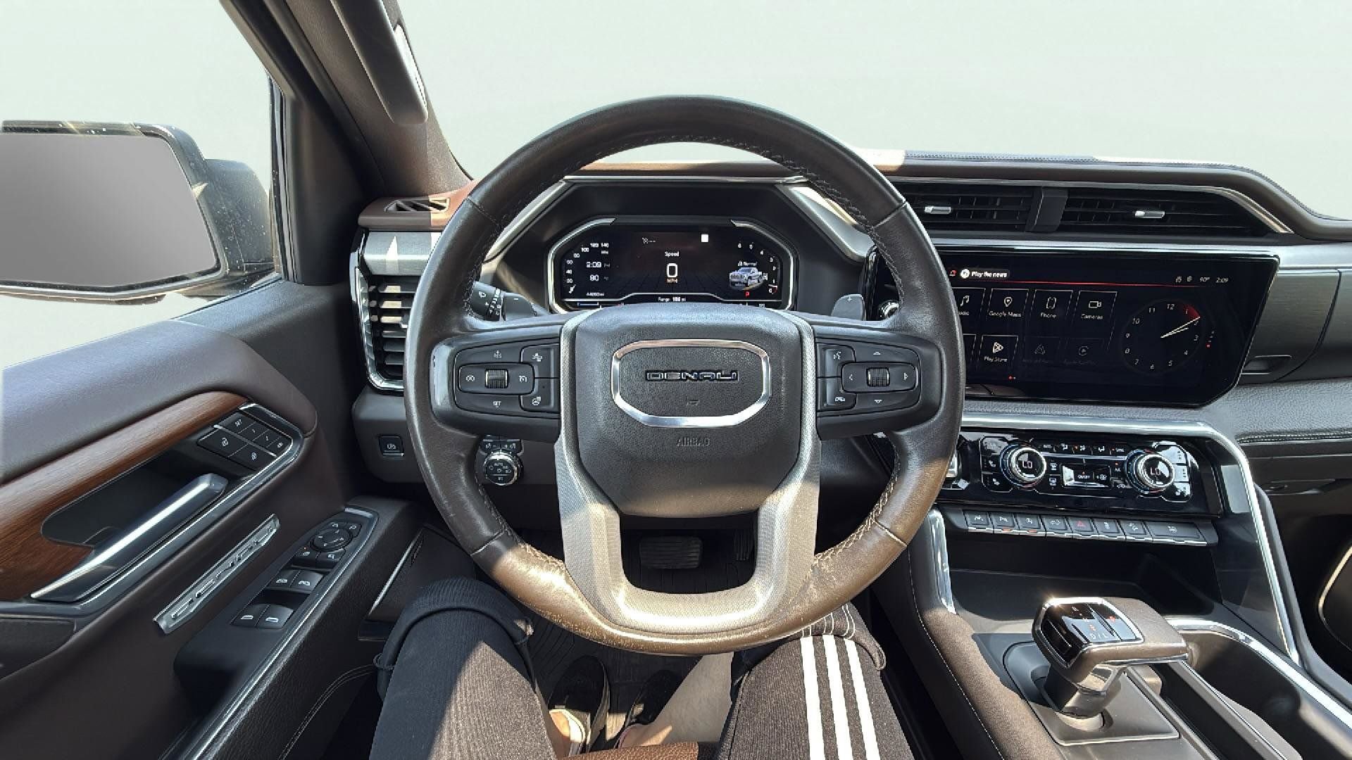 Used 2022 GMC Sierra 1500 Denali w/ Denali Reserve Package image 14