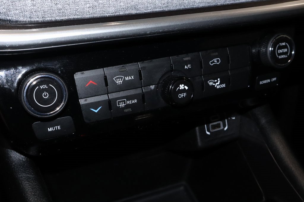 Used 2022 Jeep Compass Latitude w/ Sun and Sound Group image 29