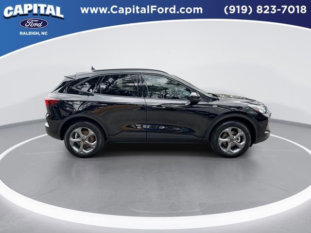 Certified 2025 Ford Escape ST-Line Elite w/ Tech Pack #1 image 7