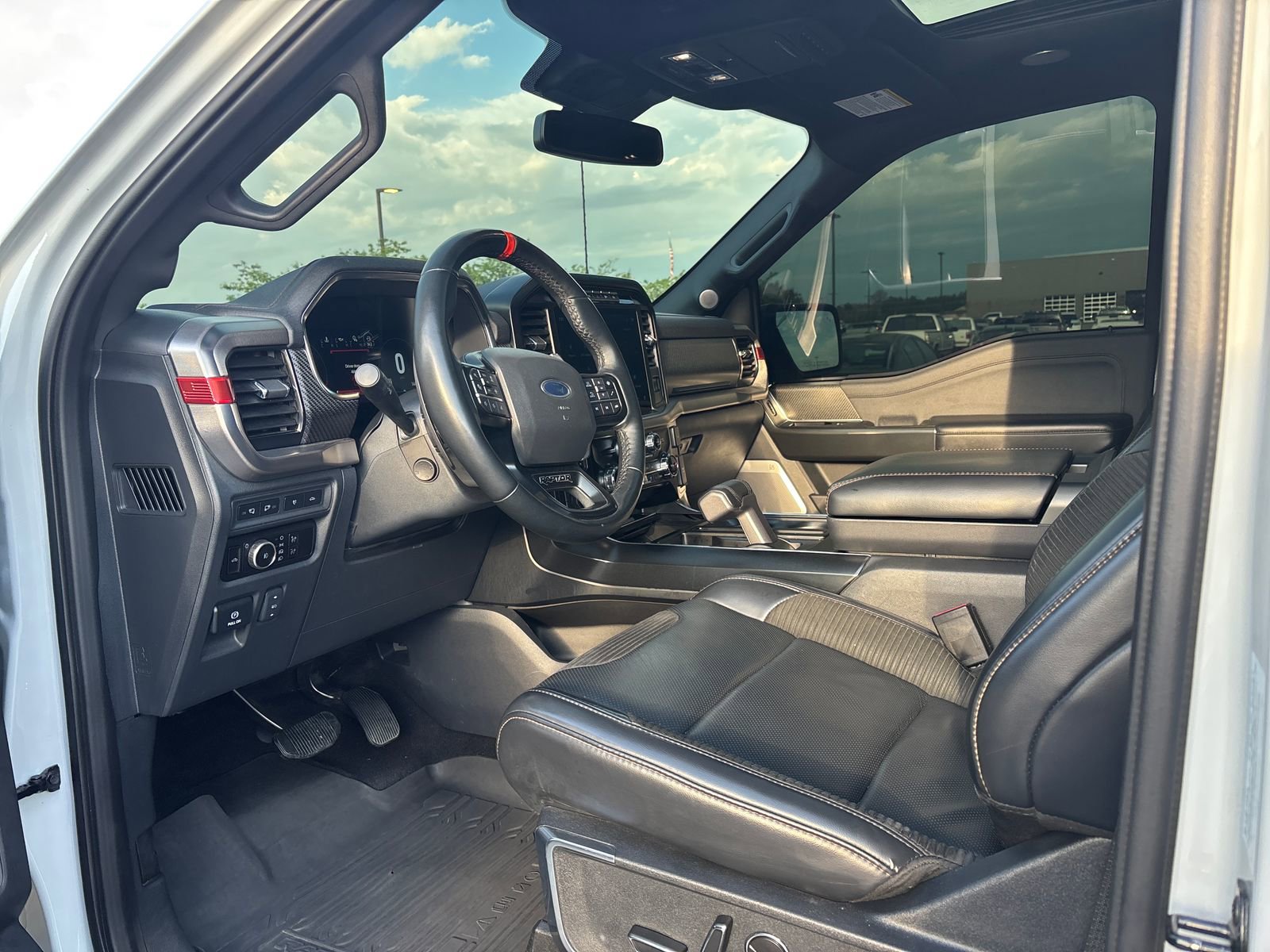 Certified 2023 Ford F150 Raptor w/ Raptor 37 Performance Package AWD/4WD image 13