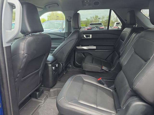 Certified 2023 Ford Explorer XLT w/ Equipment Group 202A RWD image 26