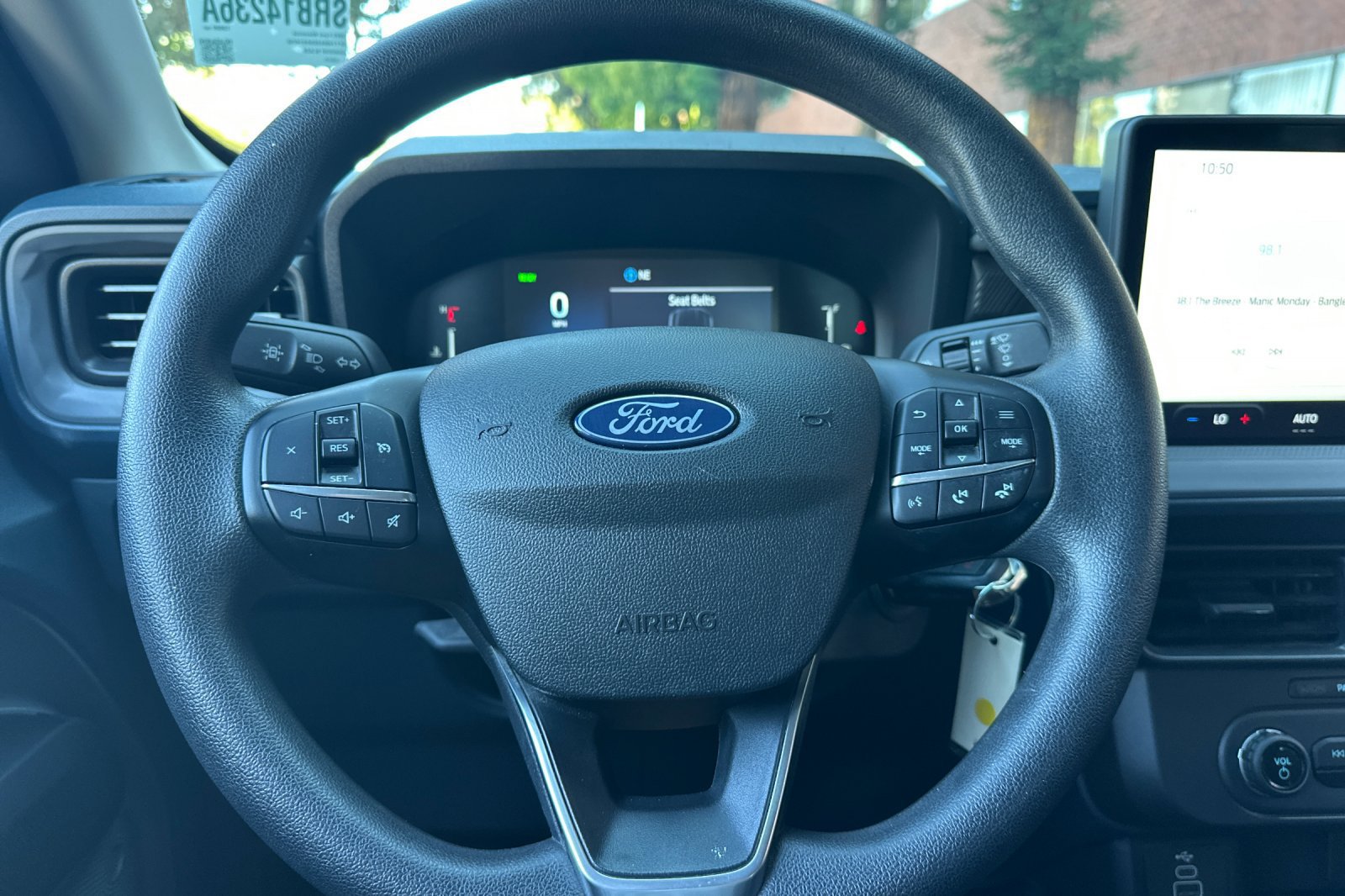 Certified 2025 Ford Maverick XL FWD image 34