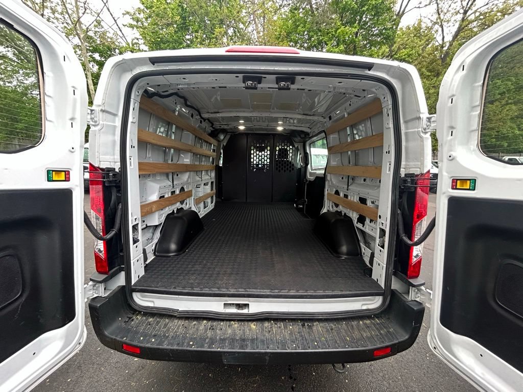 Certified 2025 Ford Transit 250 Low Roof w/ Exterior Upgrade Package RWD image 7