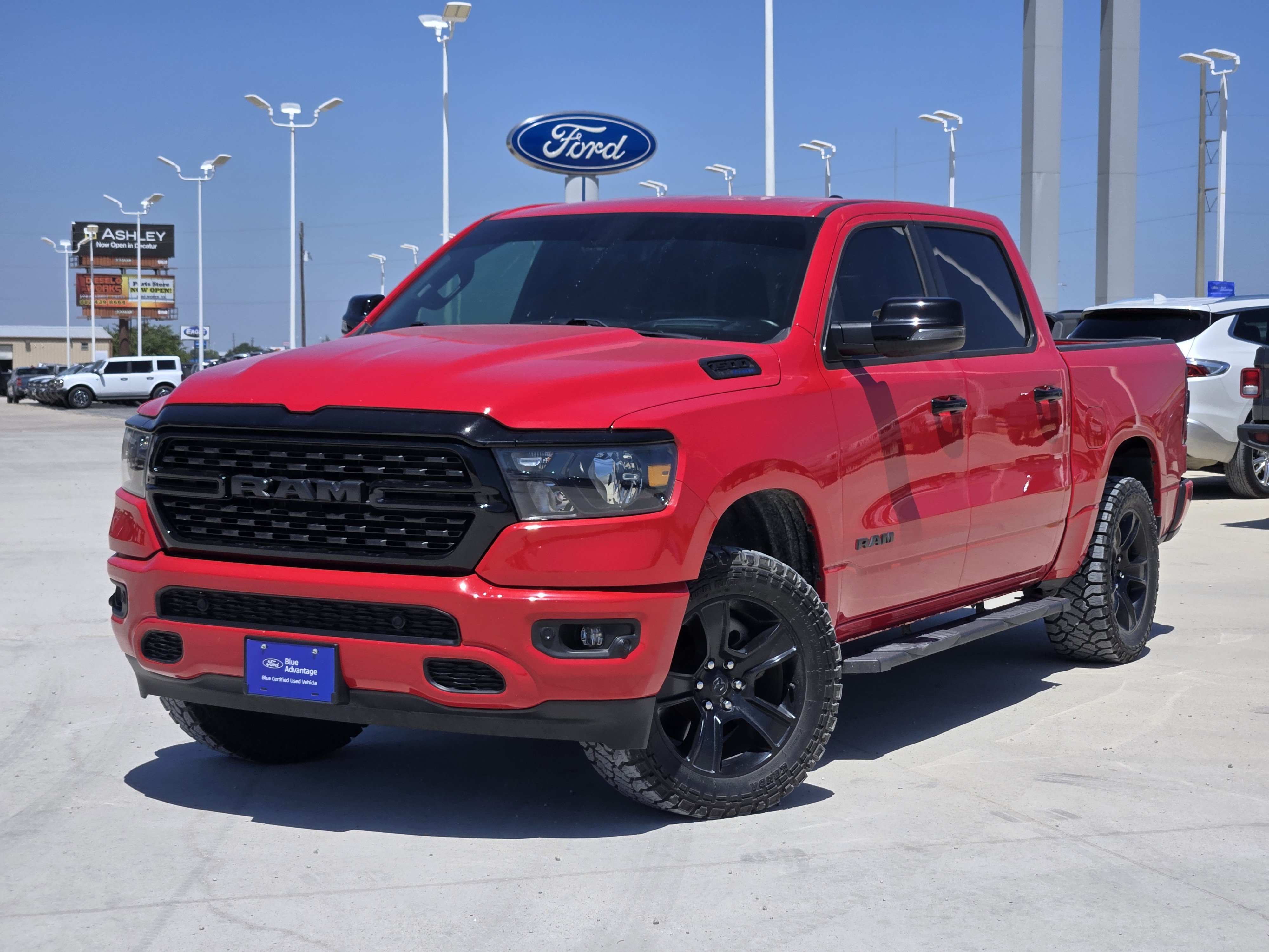 Used 2024 RAM 1500 Lone Star AWD/4WD image 1