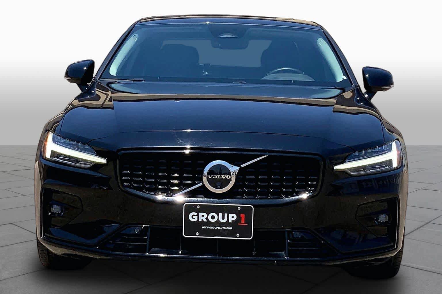 Used 2024 Volvo S60 B5 Plus FWD image 4