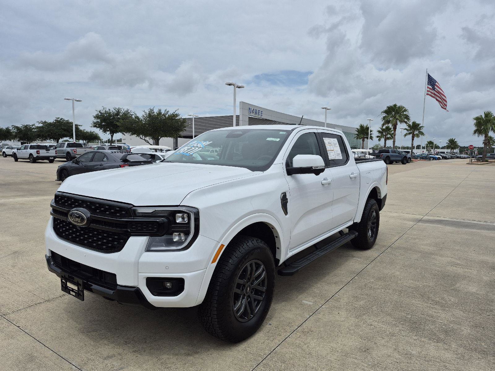 Certified 2025 Ford Ranger Lariat w/ FX4 Off-Road Package AWD/4WD image 1