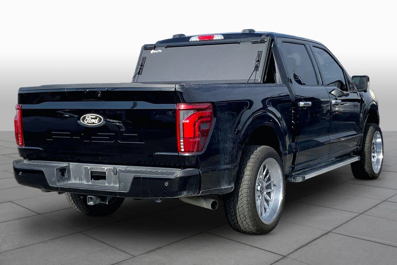 Certified 2025 Ford F150 Lariat w/ FX4 Off-Road Package AWD/4WD image 12