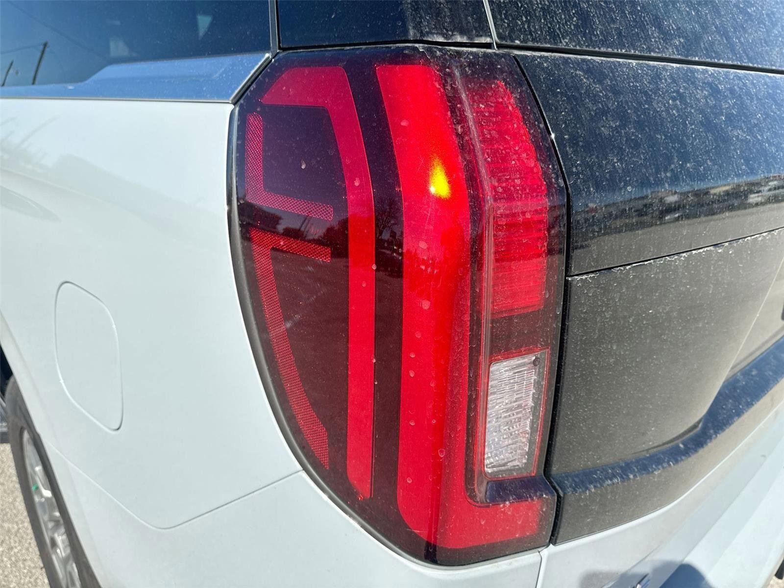 Certified 2025 Ford Expedition Active image 34