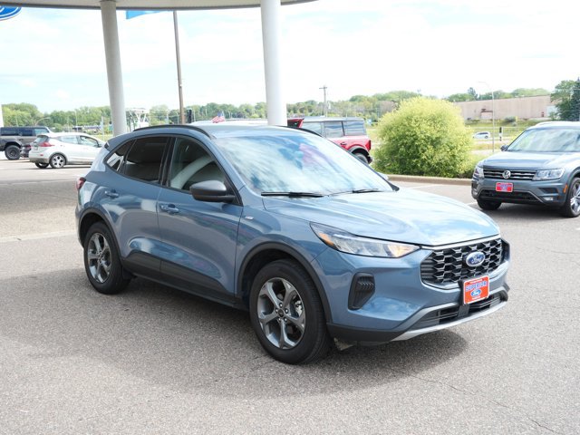 Certified 2026 Ford Escape ST-Line AWD/4WD image 3