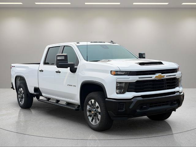 Used 2025 Chevrolet Silverado 2500 Custom w/ Custom Convenience Package AWD/4WD image 1