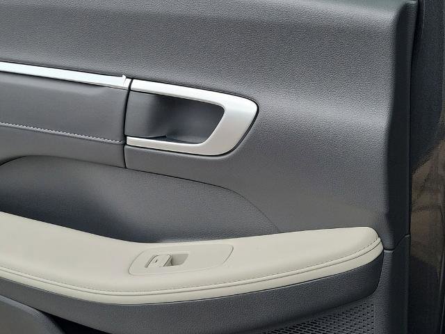 Used 2026 Hyundai Sonata Limited FWD image 18