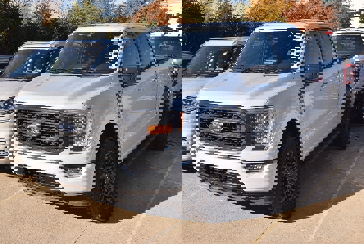 Certified 2022 Ford F150 XLT w/ Equipment Group 302A High image 2