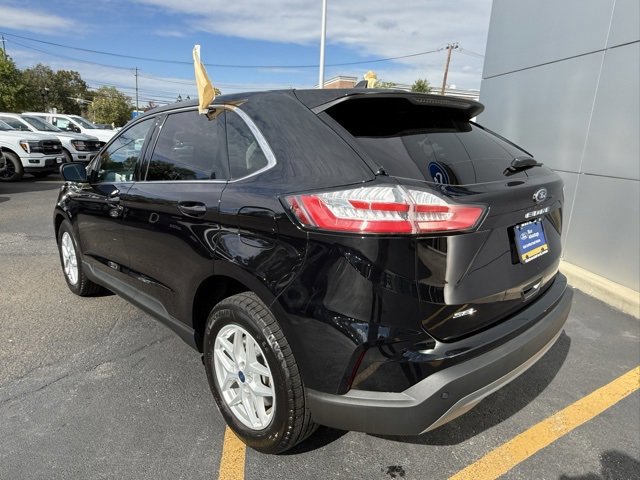 Certified 2022 Ford Edge SEL w/ Convenience Package image 4