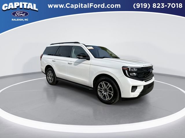 Certified 2025 Ford Expedition Active image 2