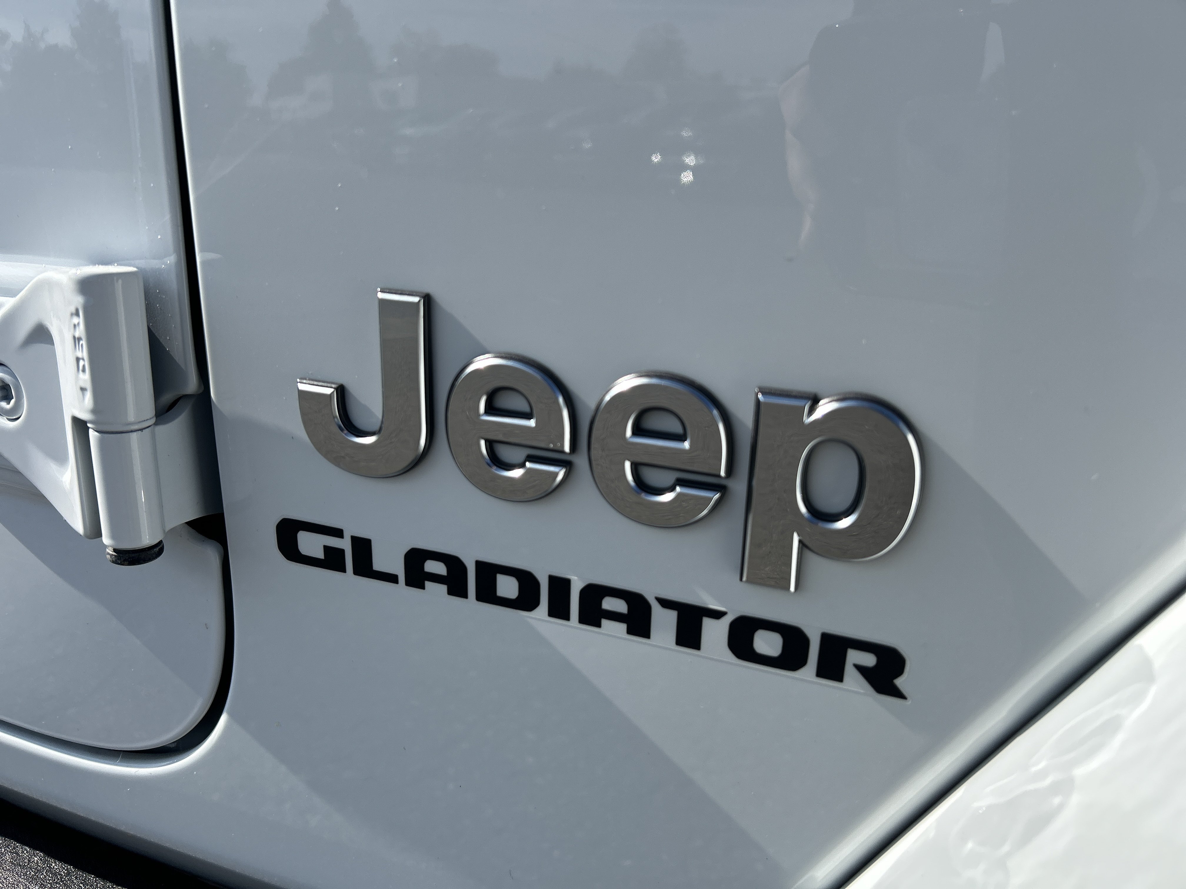 Used 2022 Jeep Gladiator Overland w/ Popular Equipment Package AWD/4WD image 26