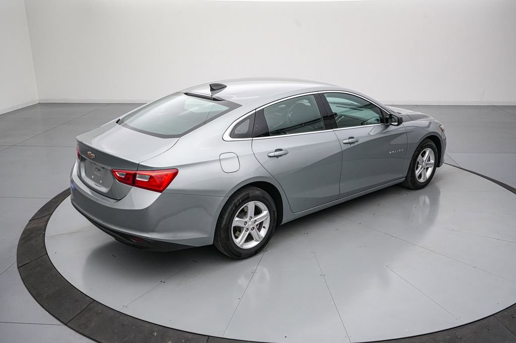 Used 2024 Chevrolet Malibu LS FWD image 4