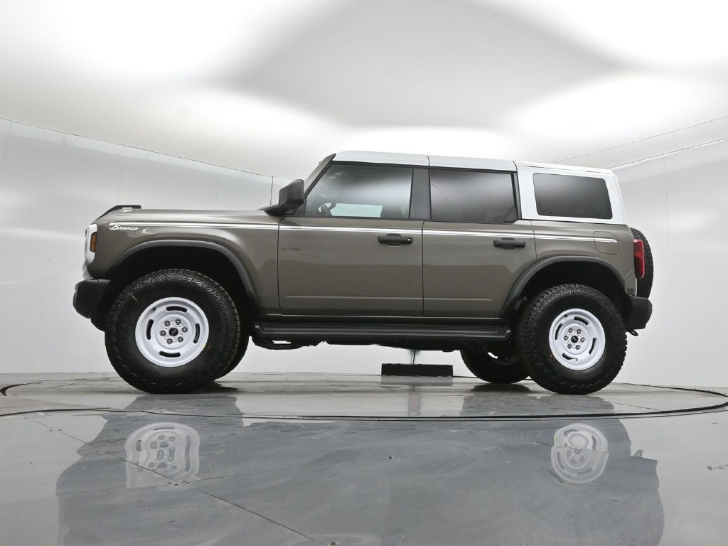 Certified 2026 Ford Bronco Heritage Edition AWD/4WD image 50