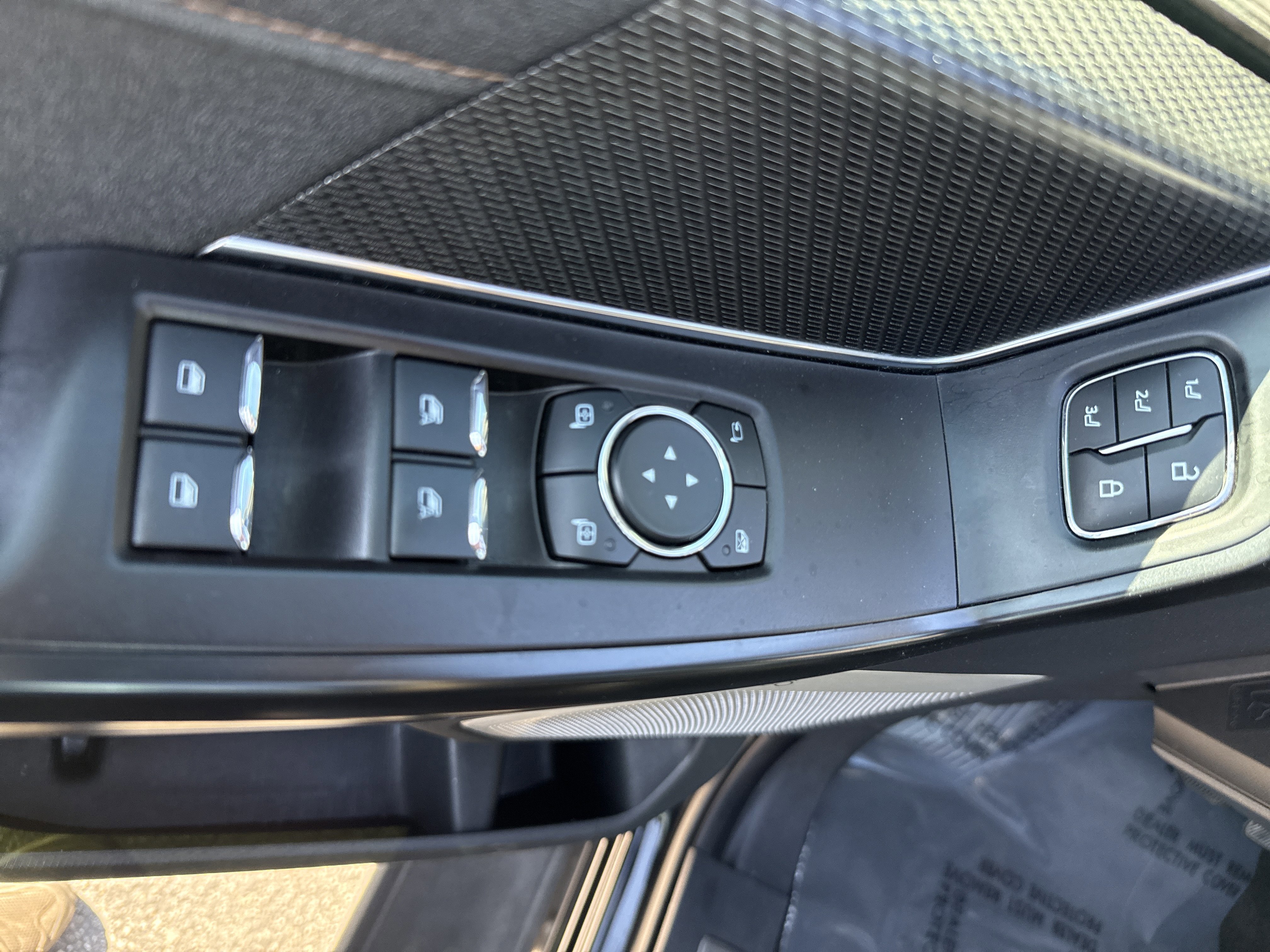 Certified 2022 Ford F150 Raptor w/ Equipment Group 801A High image 15