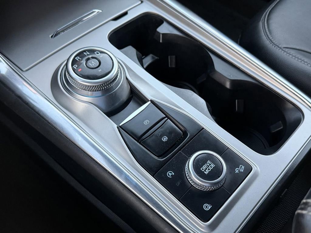 Certified 2020 Ford Explorer XLT w/ Equipment Group 202A image 24